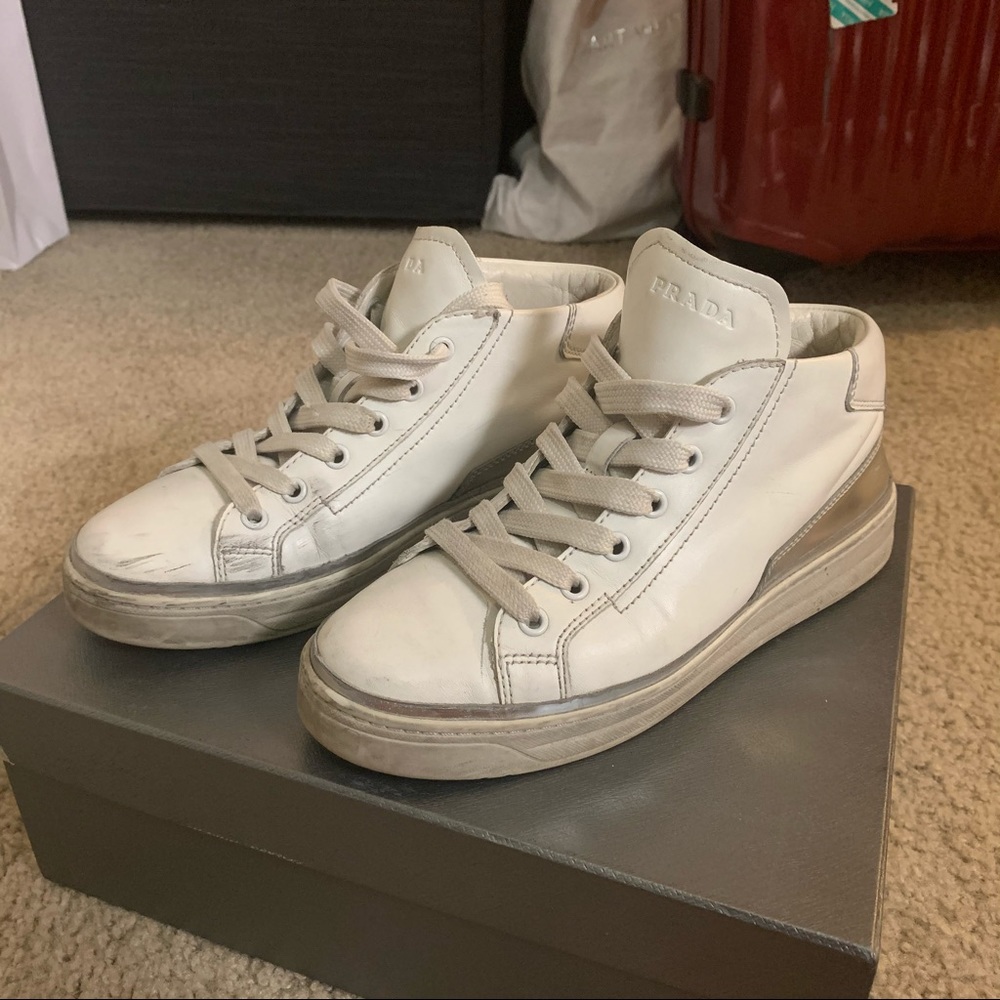 Prada Vintage Style leather sneaker